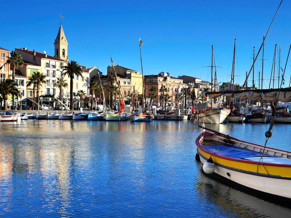 Escapade A Sanary, Au Coeur Du Village, 200M Du Port,Clim,Wifi,Parking Exterior foto